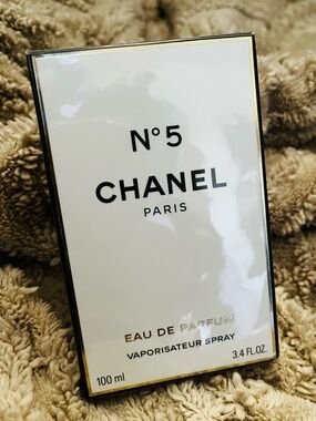NEW * Chanel Number No 5 Parfum perfume Big bottle- Womens